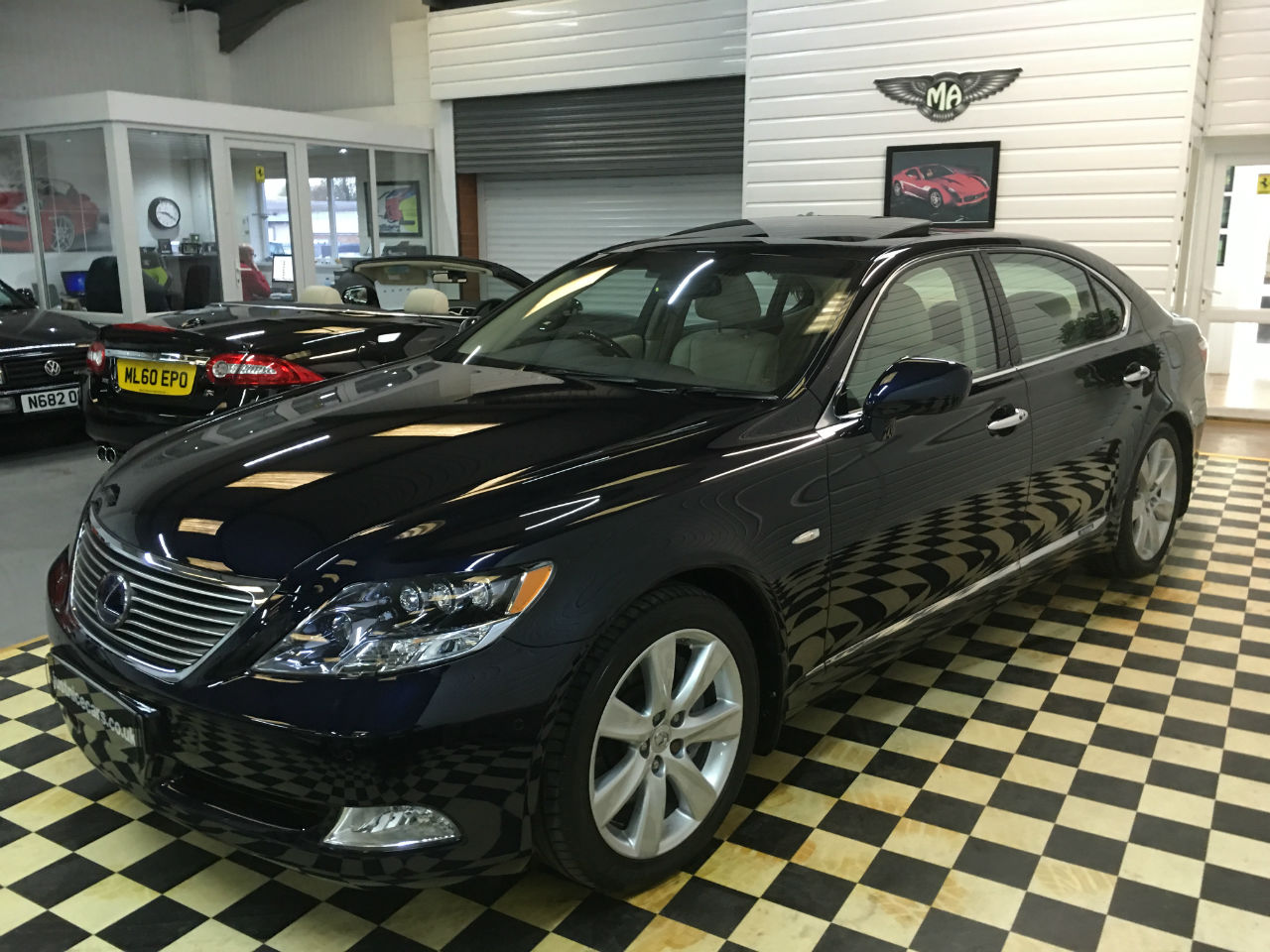Lexus LS 600hL 5.0 V8 4dr CVT Auto (RSR) Rear Relaxation Pack Saloon Hybrid Dark Blue Pearl