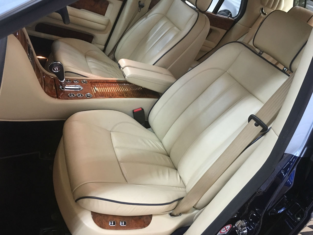 Bentley Arnage 6.8 Arnage R Mulliner SOLD GOING TO ESSEX Saloon Petrol Blue