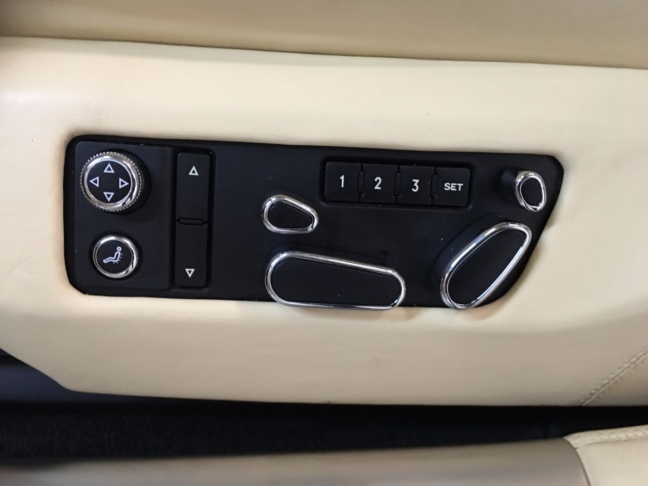 Bentley Continental Flying Spur 6.0 W12 4dr Auto Saloon Petrol Black