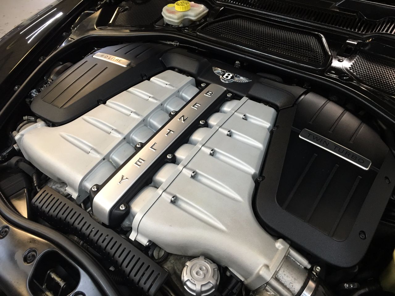 Bentley Continental Flying Spur 6.0 W12 4dr Auto Saloon Petrol Black
