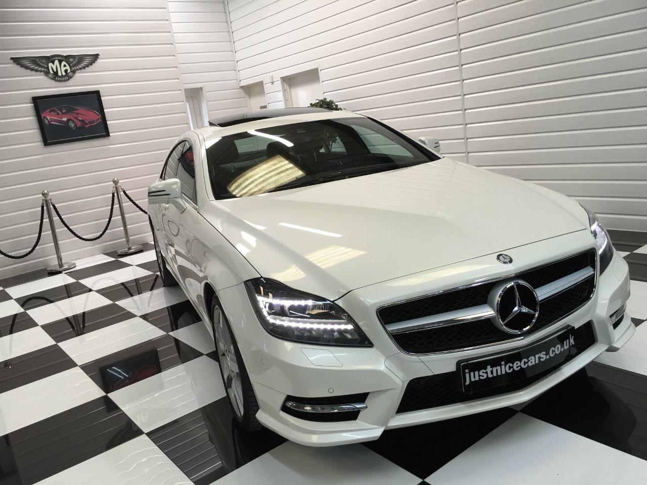 Mercedes-Benz CLS 3.0 CLS350 V6 CDI BlueEFFICIENCY AMG Sport 4dr Tip Auto Coupe Diesel Diamond White Pearl Metallic