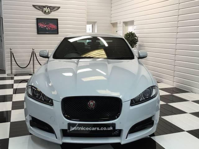 2015 Jaguar XF 3.0d V6 R-Sport Black LE 4dr Auto 240BHP~BIG SPEC~