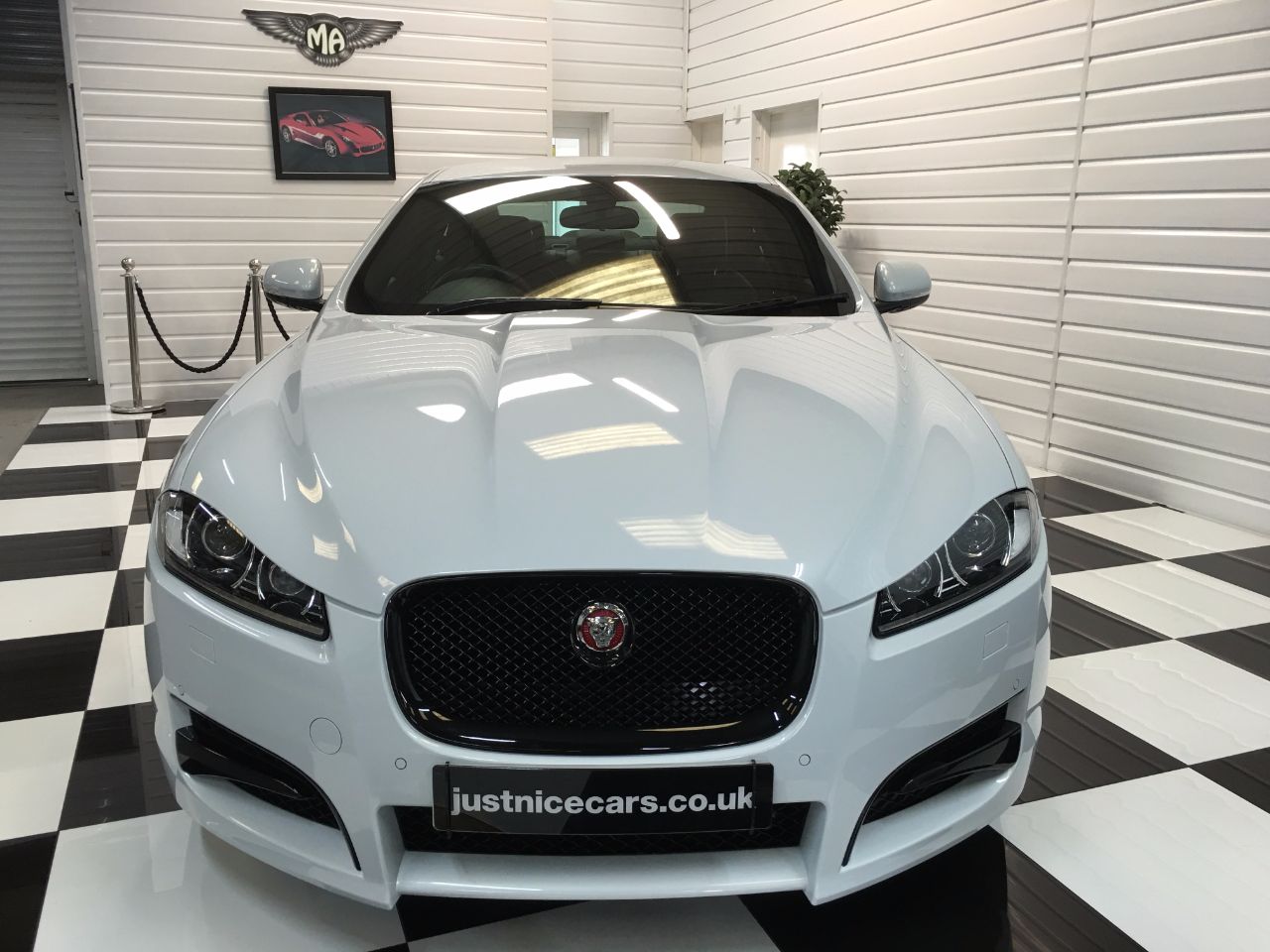 Jaguar XF 3.0d V6 R-Sport Black LE 4dr Auto 240BHP~BIG SPEC~ Saloon Diesel Glacier White