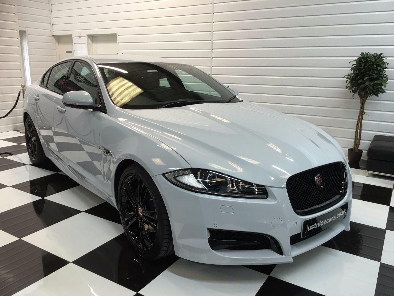 Jaguar XF 3.0d V6 R-Sport Black LE 4dr Auto 240BHP~BIG SPEC~ Saloon Diesel Glacier White