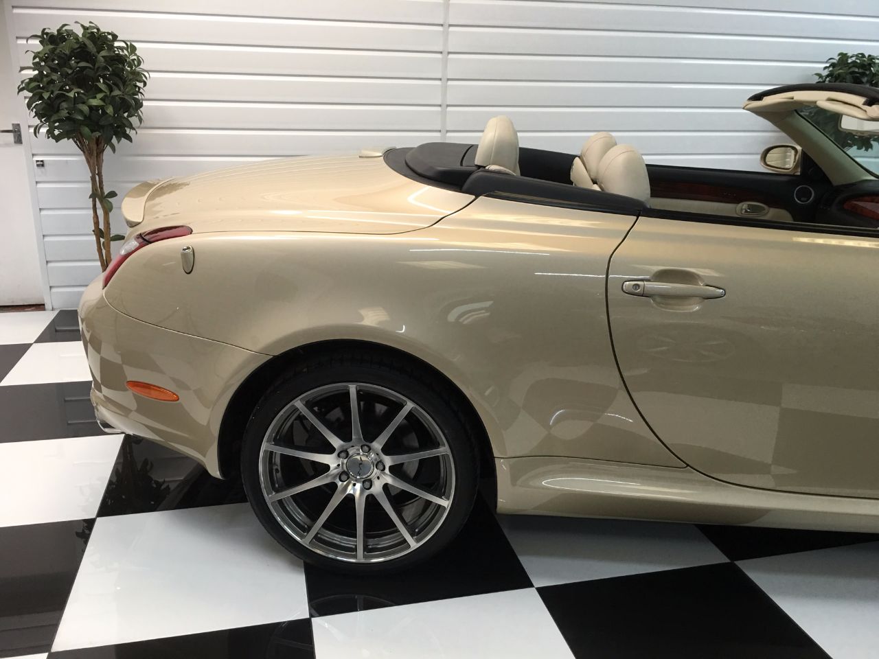 Lexus SC 430 4.3 V8 Auto Convertible Petrol Amberley Gold Pearl