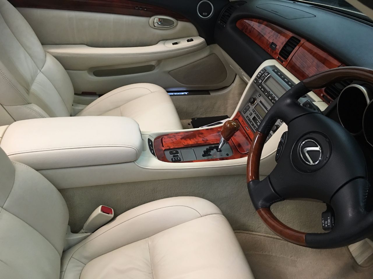Lexus SC 430 4.3 V8 Auto Convertible Petrol Amberley Gold Pearl