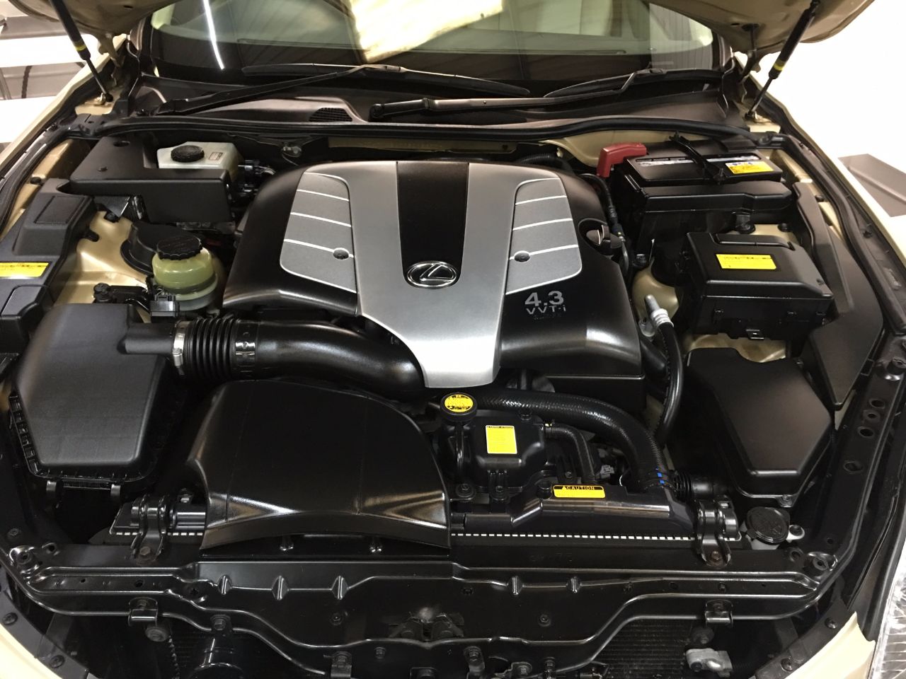 Lexus SC 430 4.3 V8 Auto Convertible Petrol Amberley Gold Pearl