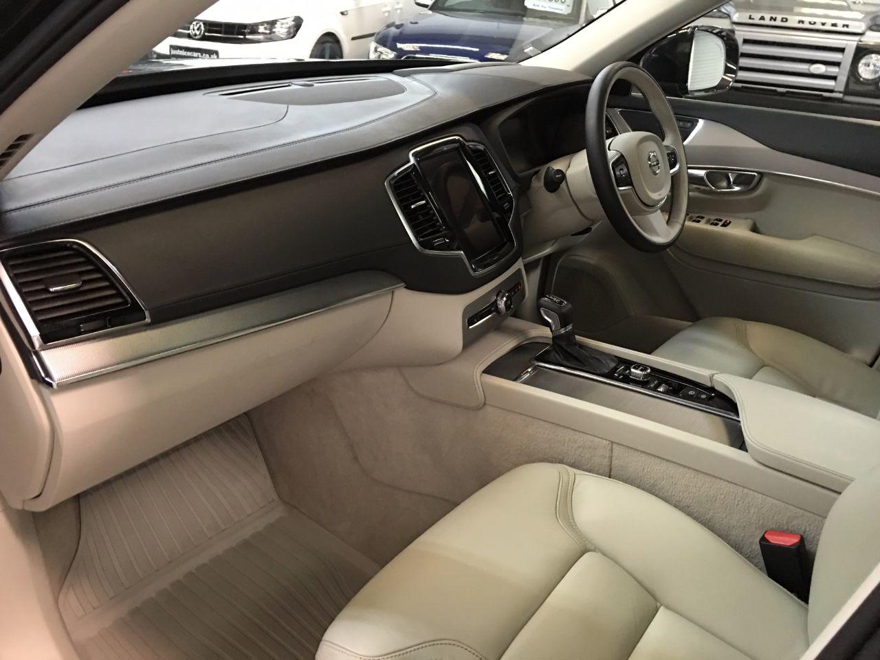 Volvo XC90 2.0 D5 Inscription 5dr AWD Geartronic Estate Diesel Maple Brown Pearl