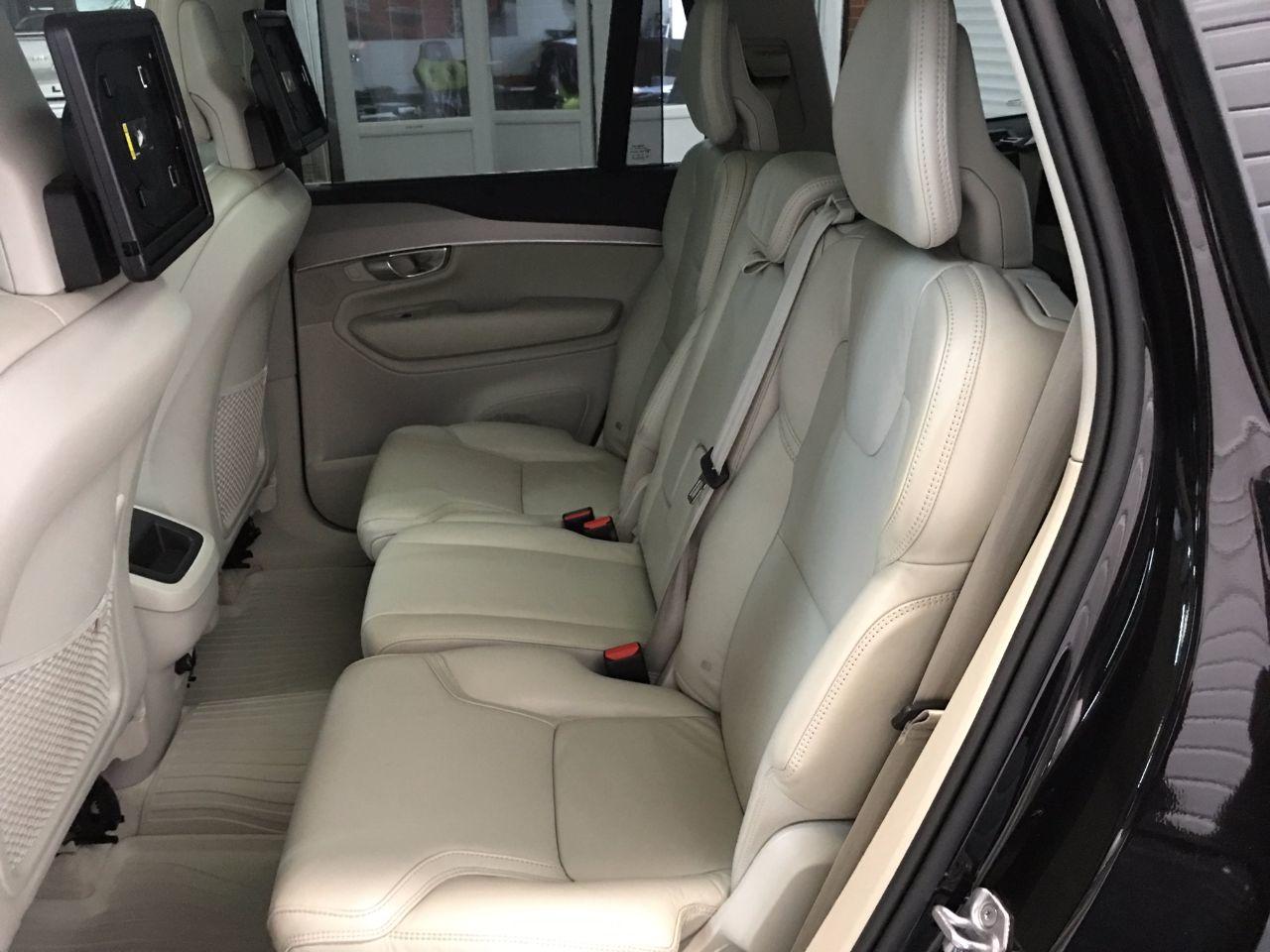 Volvo XC90 2.0 D5 Inscription 5dr AWD Geartronic Estate Diesel Maple Brown Pearl