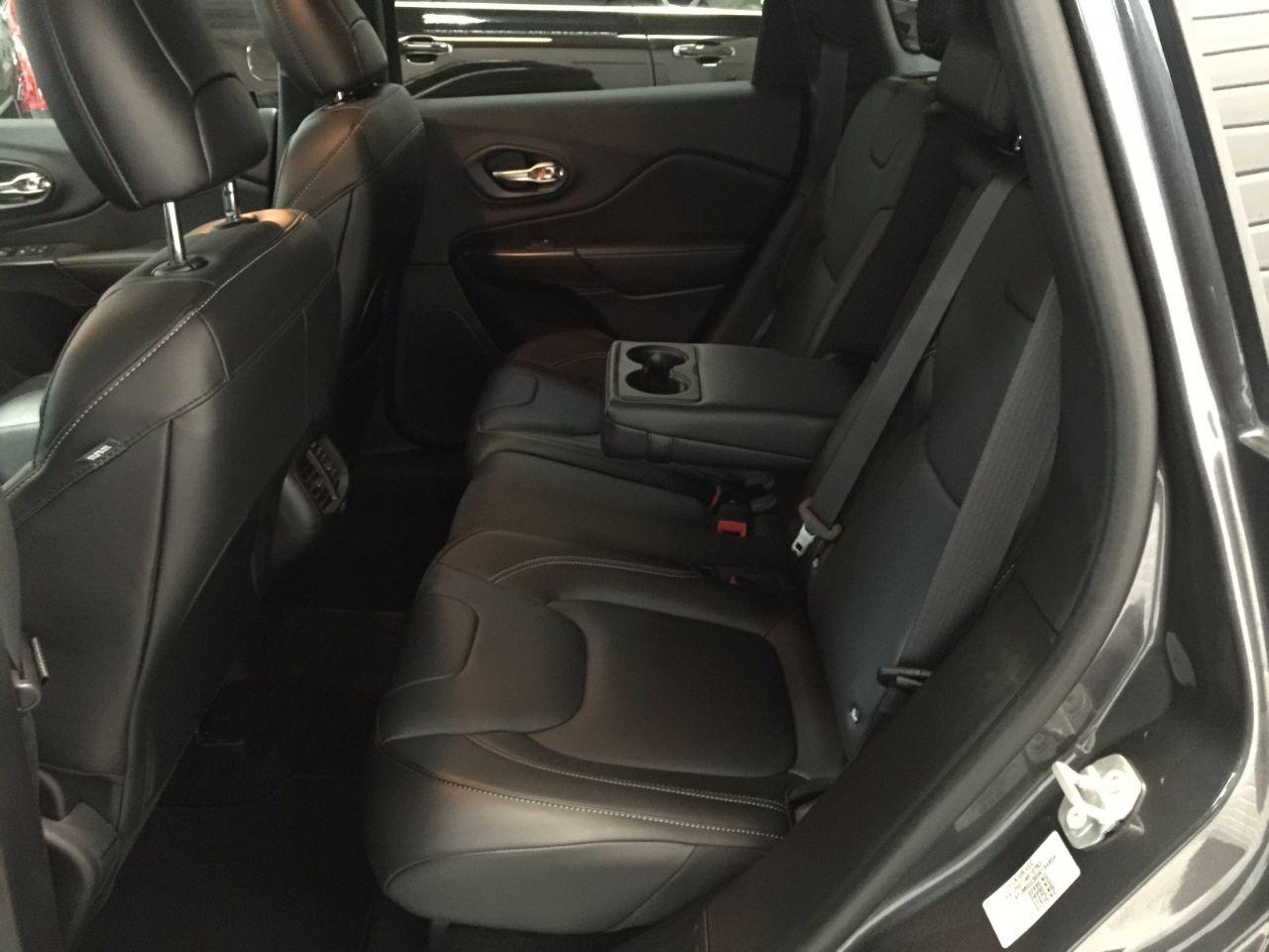 Jeep Cherokee 2.2 Multijet 200 Night Eagle 5dr Auto Estate Diesel Grey