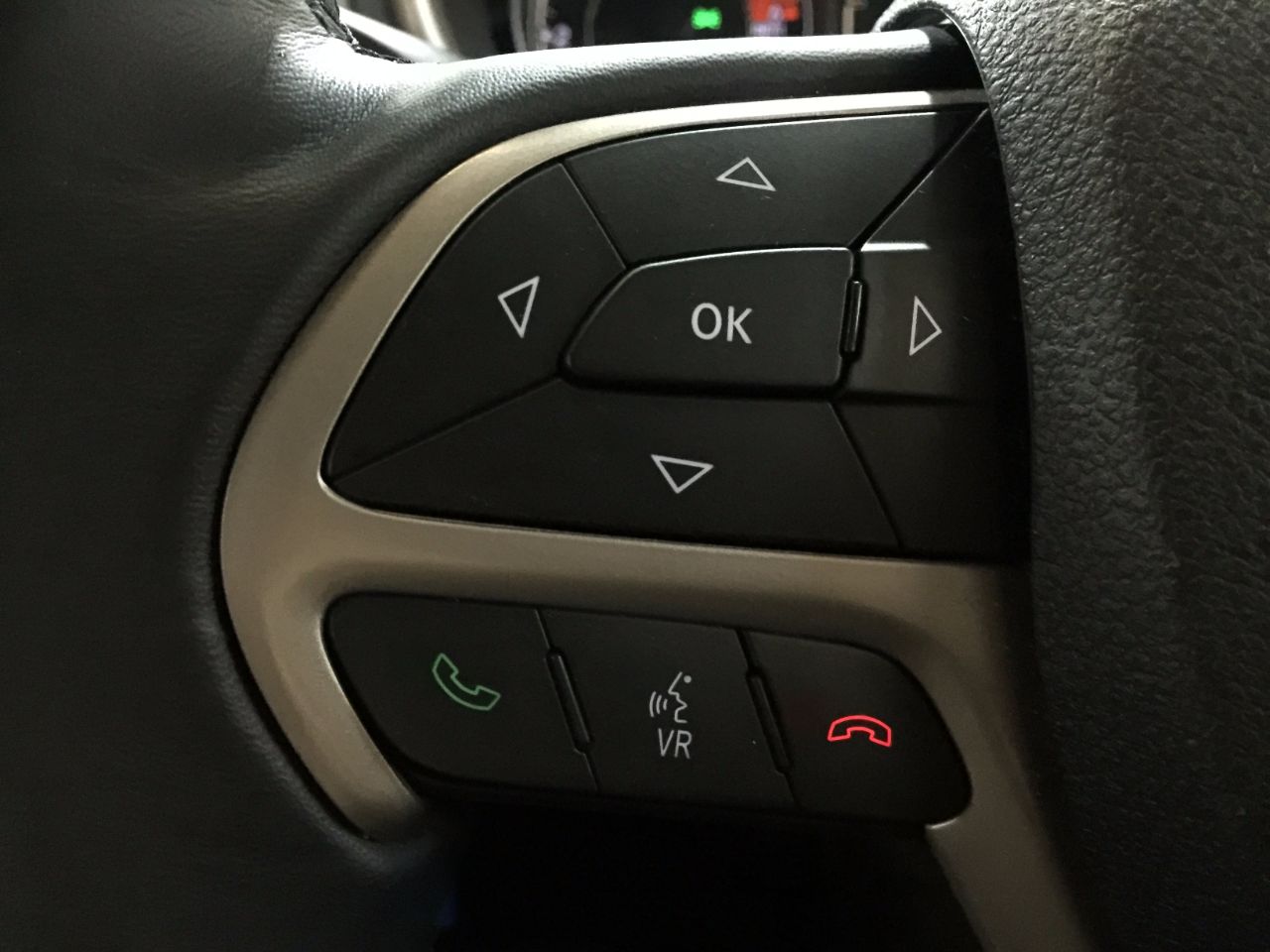 Jeep Cherokee 2.2 Multijet 200 Night Eagle 5dr Auto Estate Diesel Grey