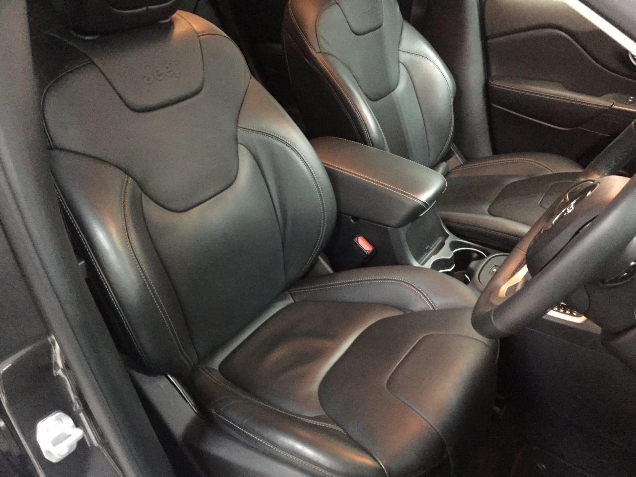Jeep Cherokee 2.2 Multijet 200 Night Eagle 5dr Auto Estate Diesel Grey