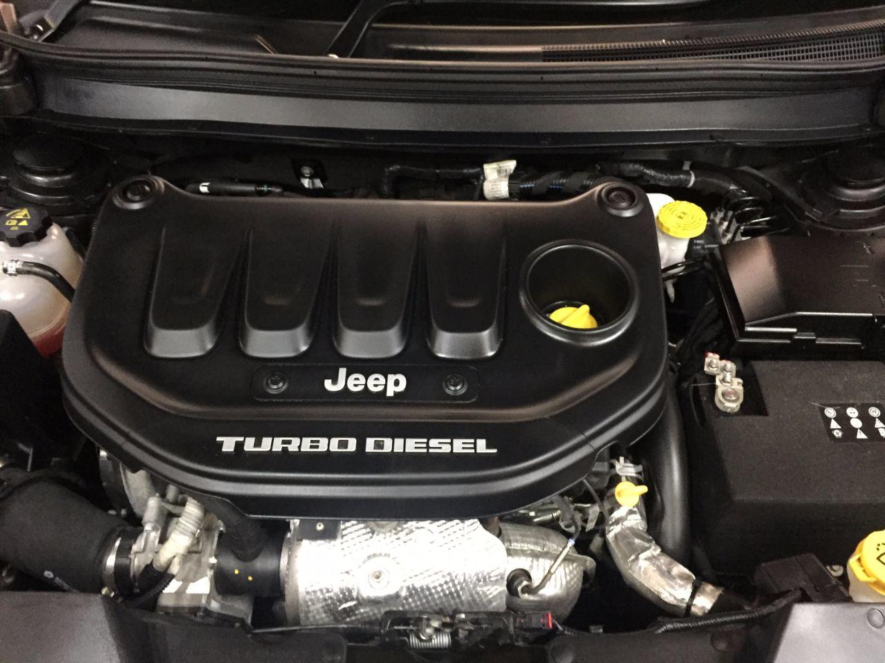 Jeep Cherokee 2.2 Multijet 200 Night Eagle 5dr Auto Estate Diesel Grey