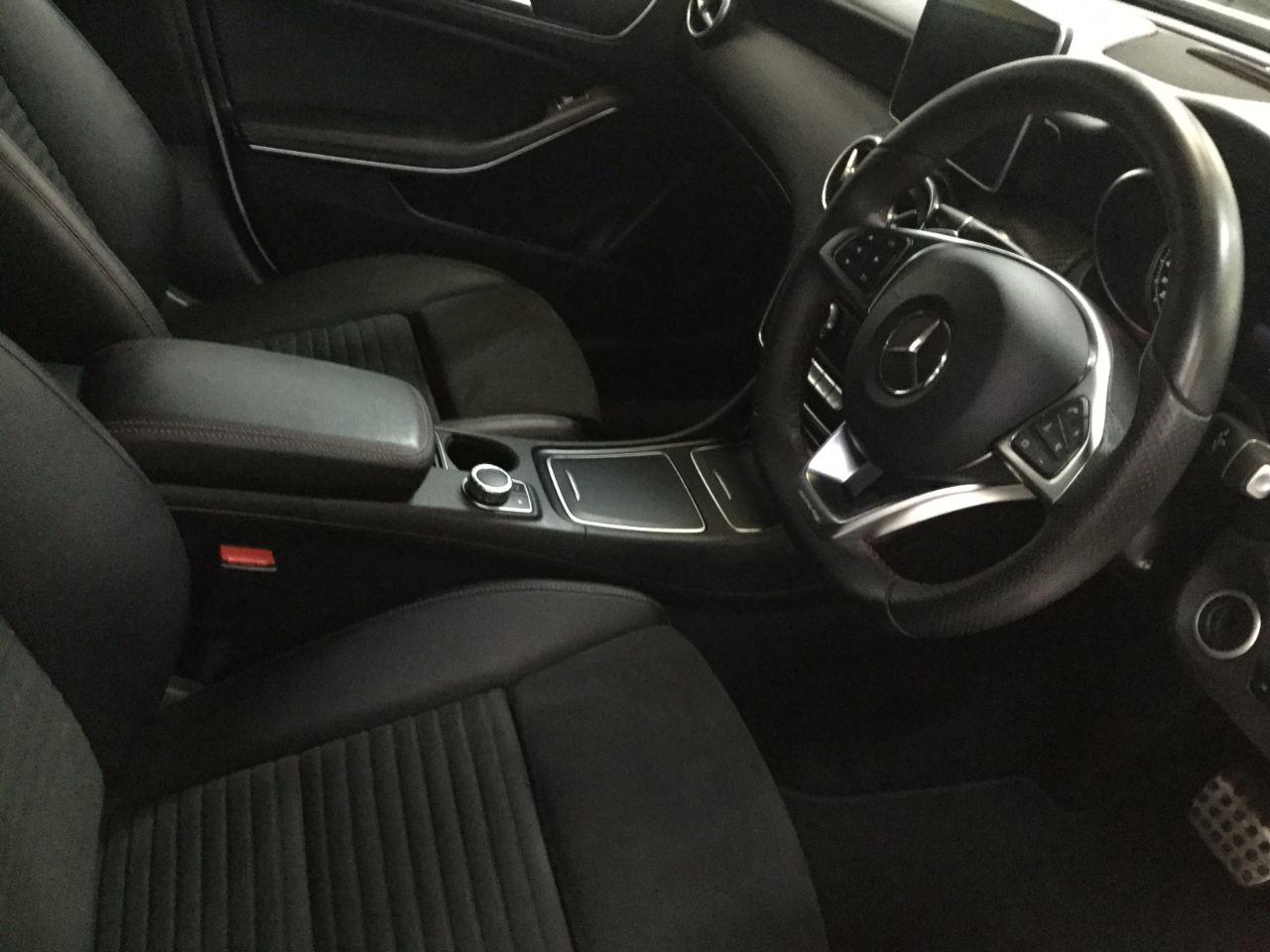 Mercedes-Benz A Class 1.5 A180d AMG Line Premium 5dr Auto SAT NAV~REVERSE CAMERA~ Hatchback Diesel Cirrus White