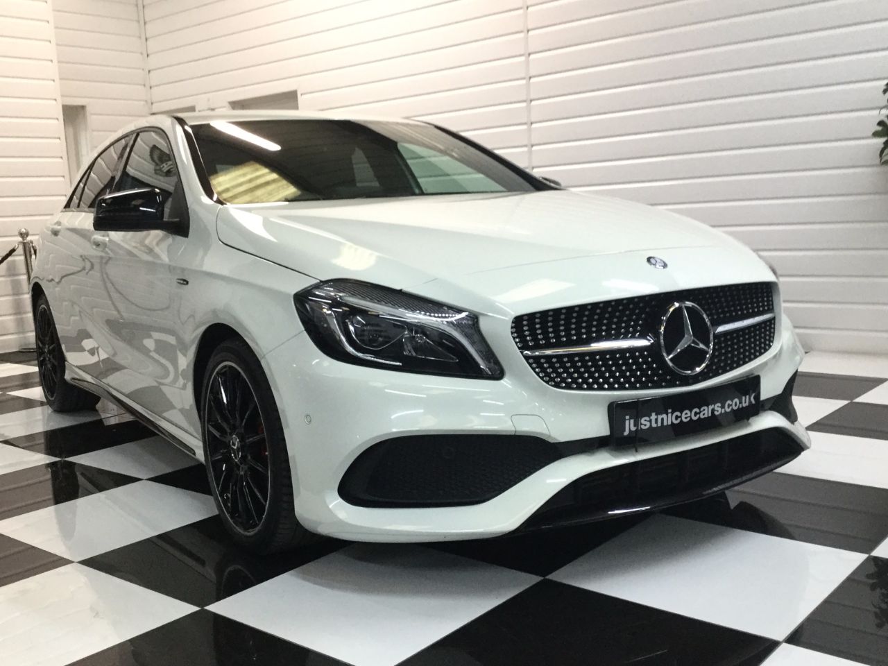 Mercedes-Benz A Class 1.5 A180d AMG Line Premium 5dr Auto SAT NAV~REVERSE CAMERA~ Hatchback Diesel Cirrus White