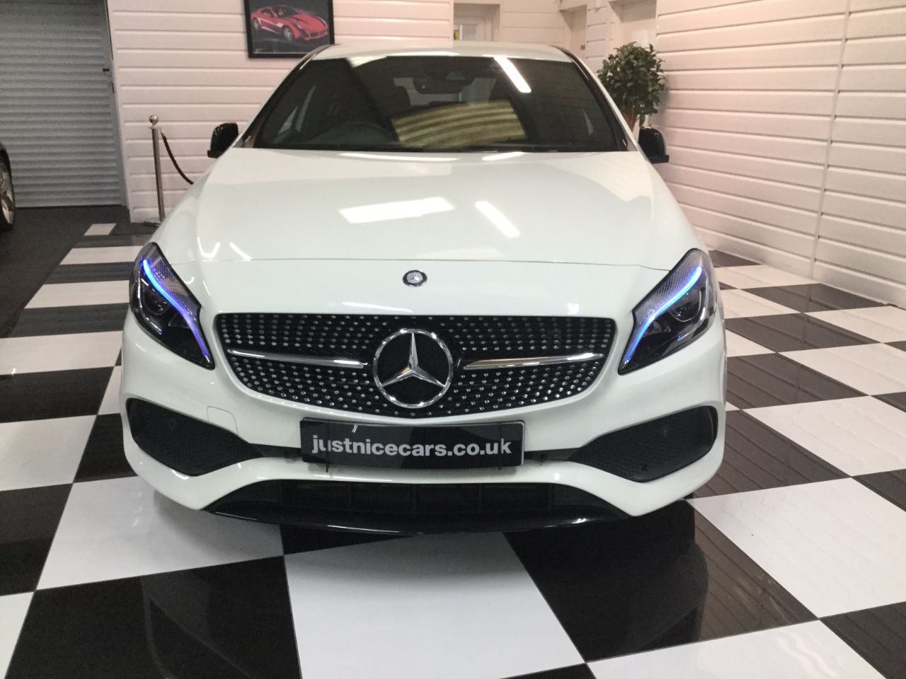 Mercedes-Benz A Class 1.5 A180d AMG Line Premium 5dr Auto SAT NAV~REVERSE CAMERA~ Hatchback Diesel Cirrus White