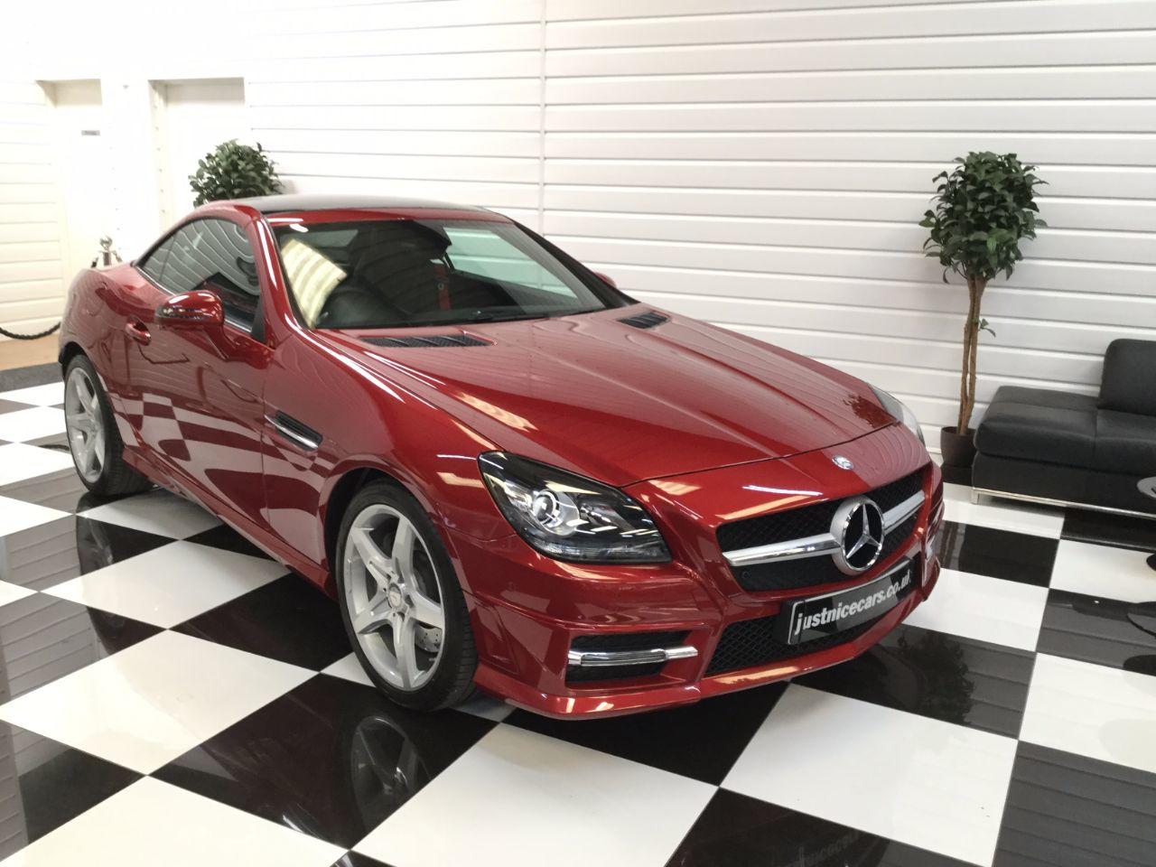 Mercedes-Benz SLK SLK 200 2.0 9G-Tronic AMG Sport 2dr Tip Auto Convertible Petrol Hyacinth Red