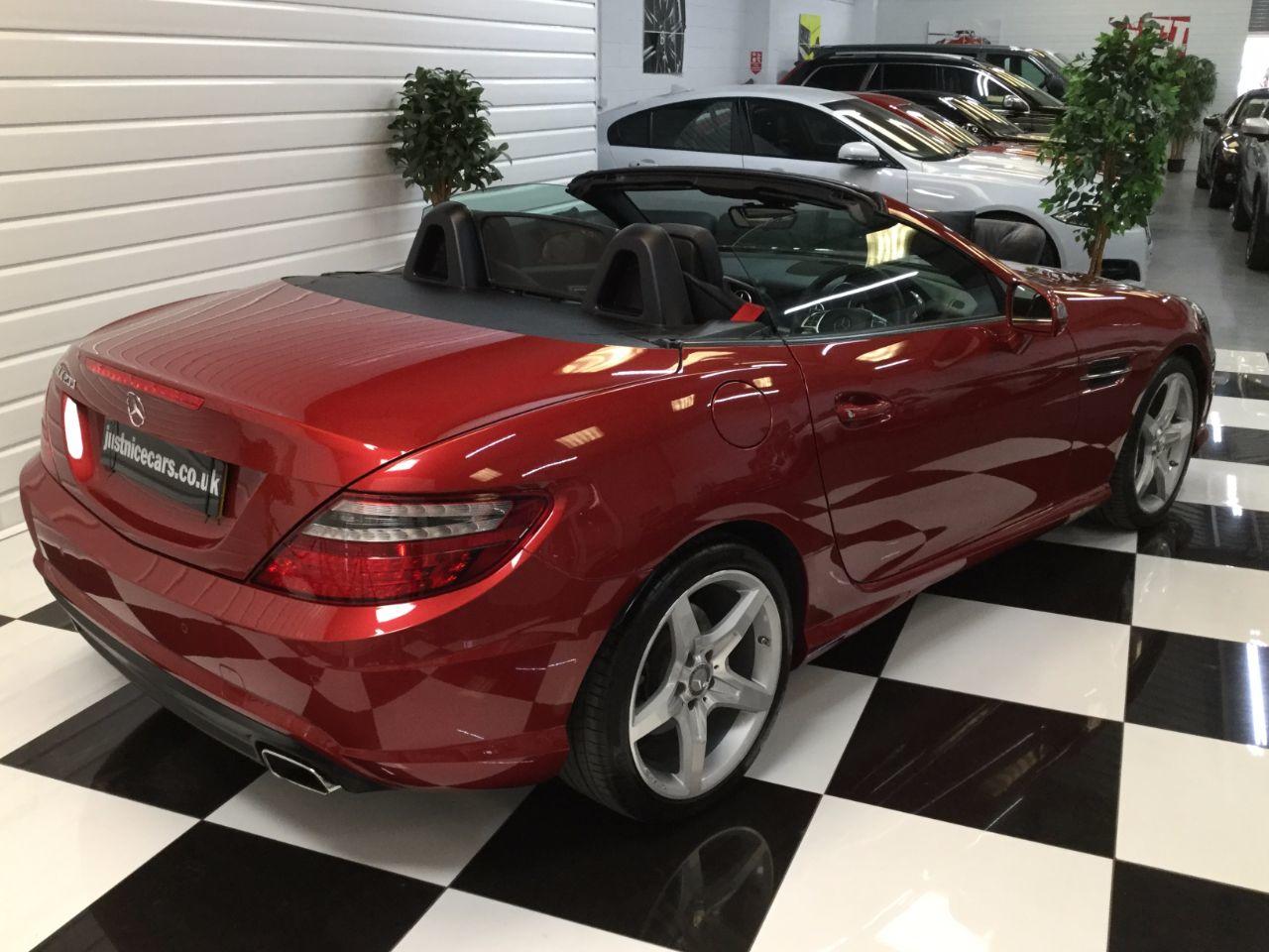 Mercedes-Benz SLK SLK 200 2.0 9G-Tronic AMG Sport 2dr Tip Auto Convertible Petrol Hyacinth Red