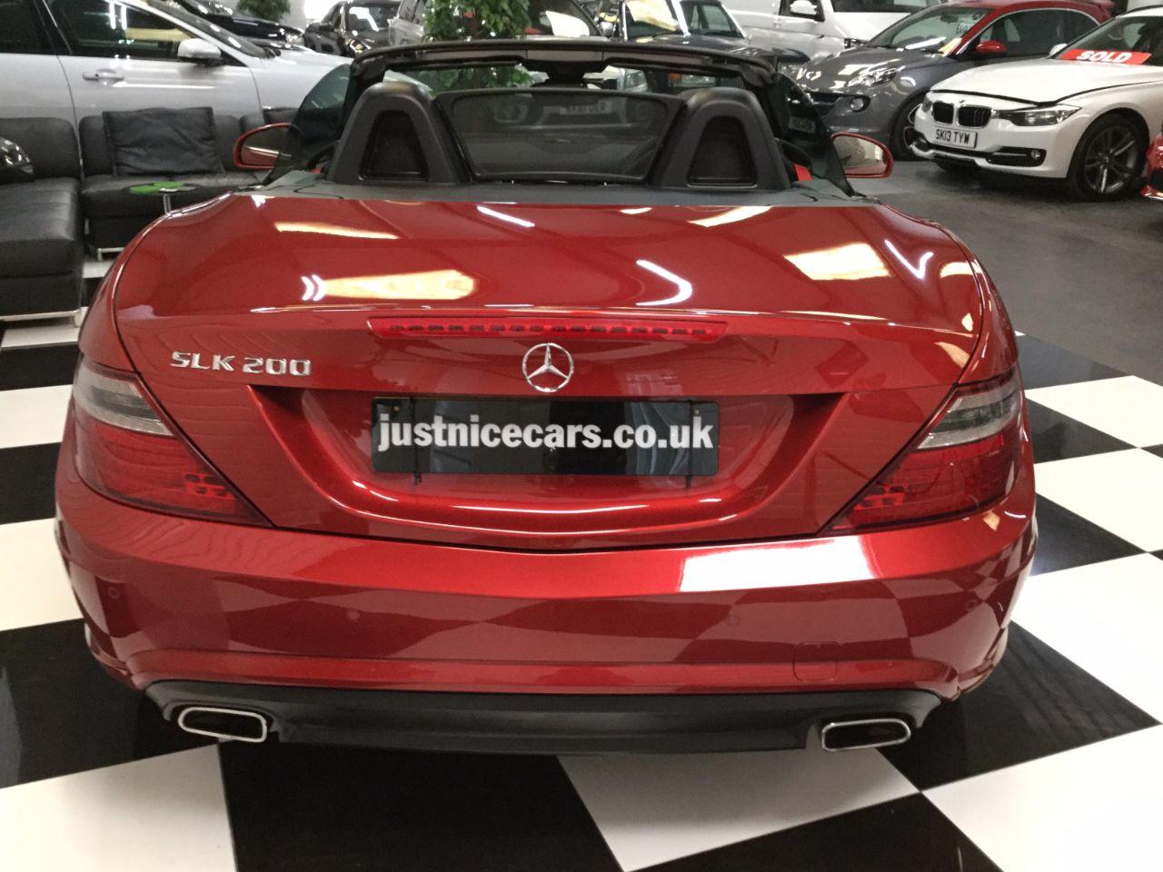 Mercedes-Benz SLK SLK 200 2.0 9G-Tronic AMG Sport 2dr Tip Auto Convertible Petrol Hyacinth Red