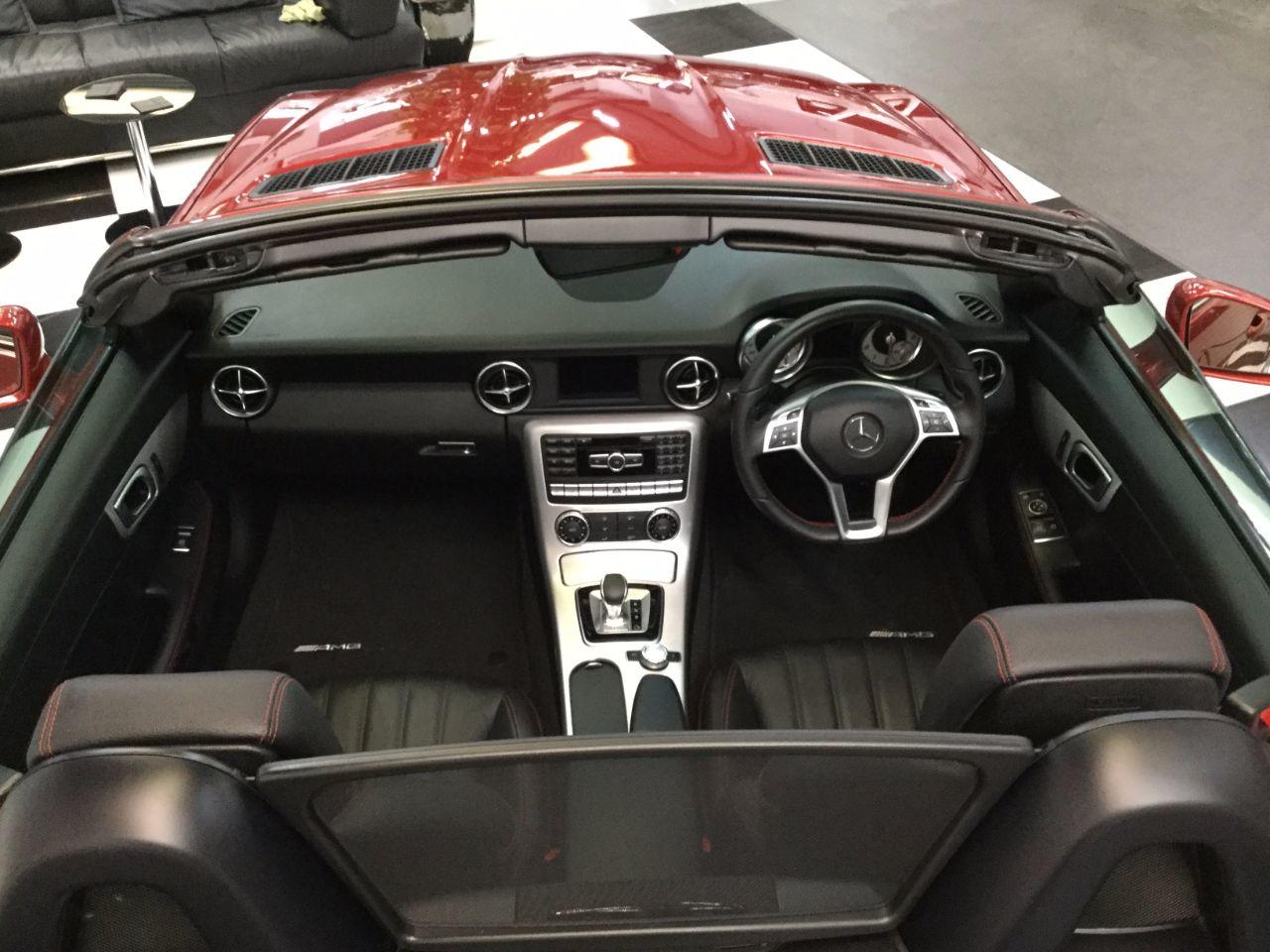 Mercedes-Benz SLK SLK 200 2.0 9G-Tronic AMG Sport 2dr Tip Auto Convertible Petrol Hyacinth Red