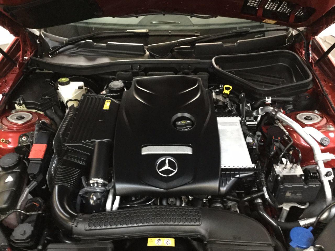 Mercedes-Benz SLK SLK 200 2.0 9G-Tronic AMG Sport 2dr Tip Auto Convertible Petrol Hyacinth Red