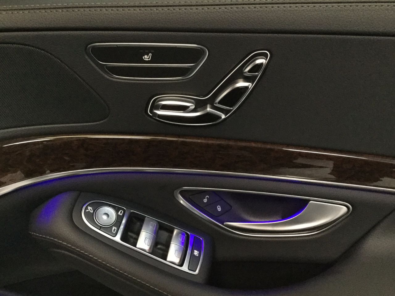 Mercedes-Benz S Class S400hL HYBRID PETROL 3.5 LWB Saloon Hybrid Obsidian Black Metallic