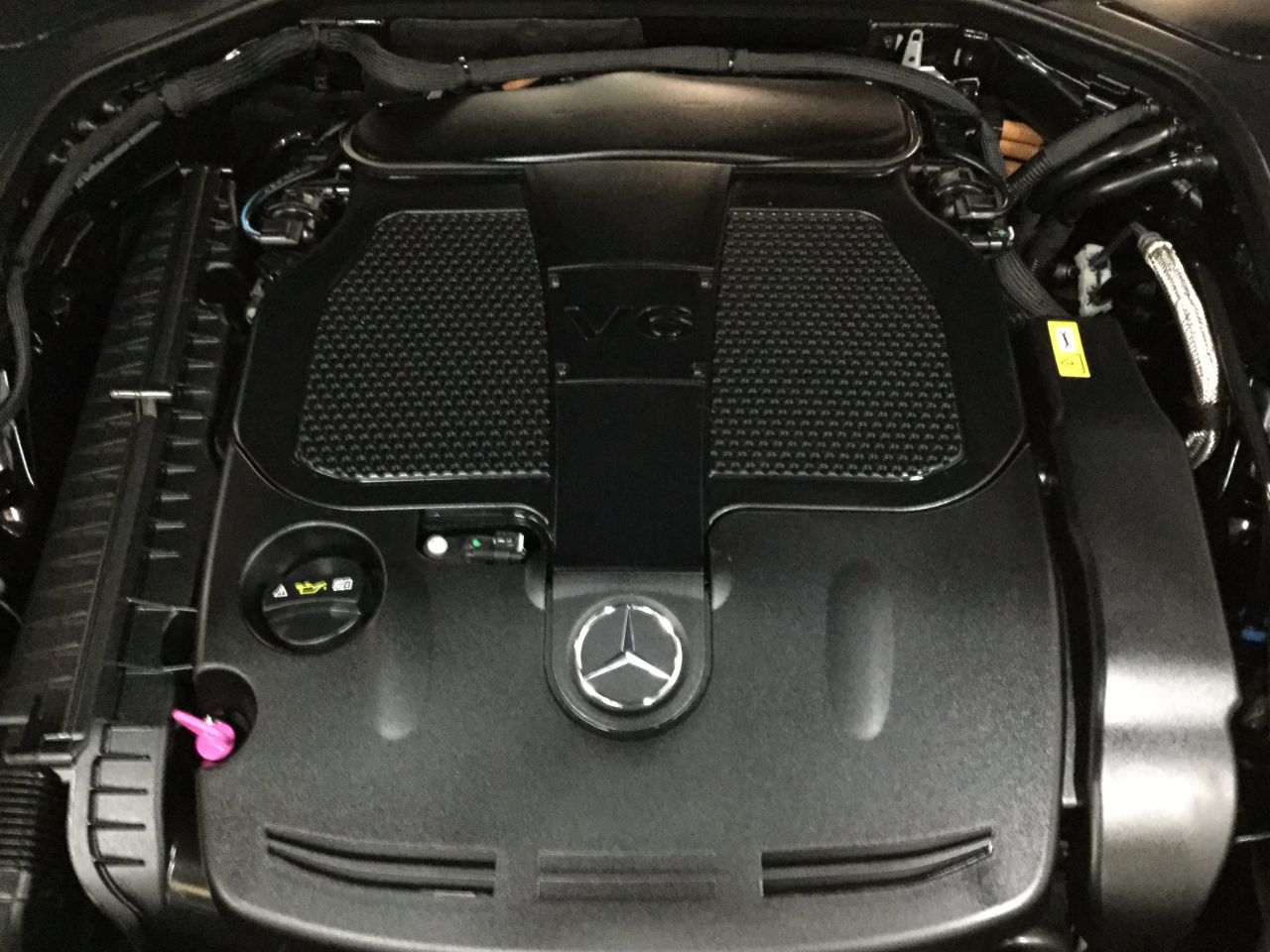 Mercedes-Benz S Class S400hL HYBRID PETROL 3.5 LWB Saloon Hybrid Obsidian Black Metallic
