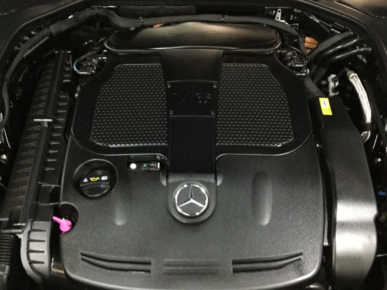 Mercedes-Benz S Class S400hL HYBRID PETROL 3.5 LWB Saloon Hybrid Obsidian Black Metallic