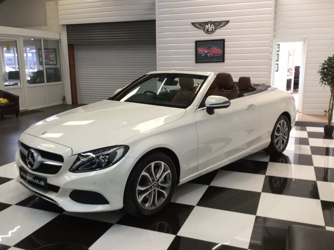 Mercedes-Benz C Class C200 Sport 2.0 9G-Tronic Automatic Convertible Petrol White