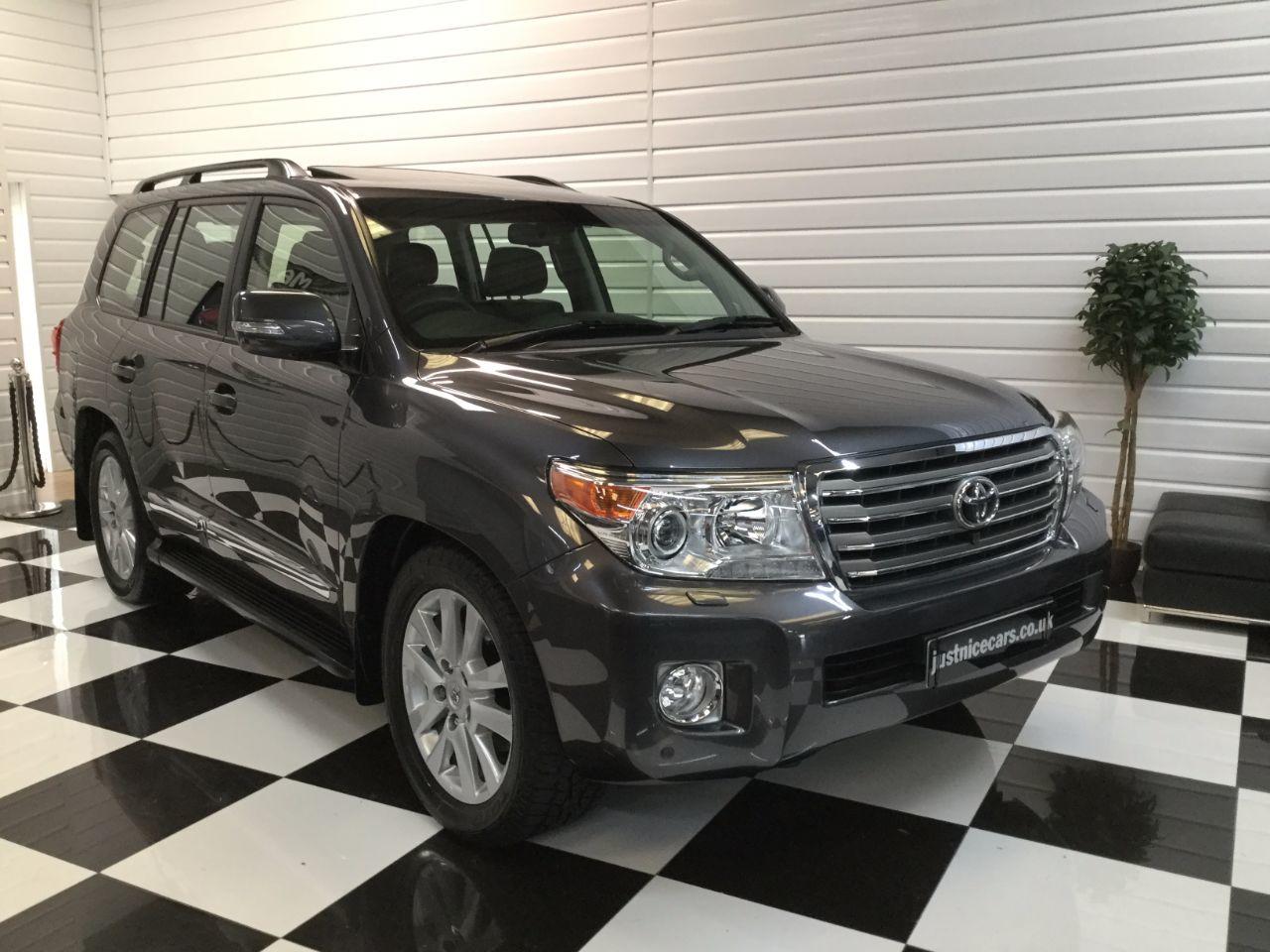 Toyota Land Cruiser 4.5 D-4D V8 5dr Auto Estate Diesel Grey Metallic