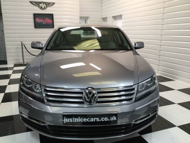 2011 Volkswagen Phaeton 3.0 V6 TDI 4MOTION 4X4 4dr Auto