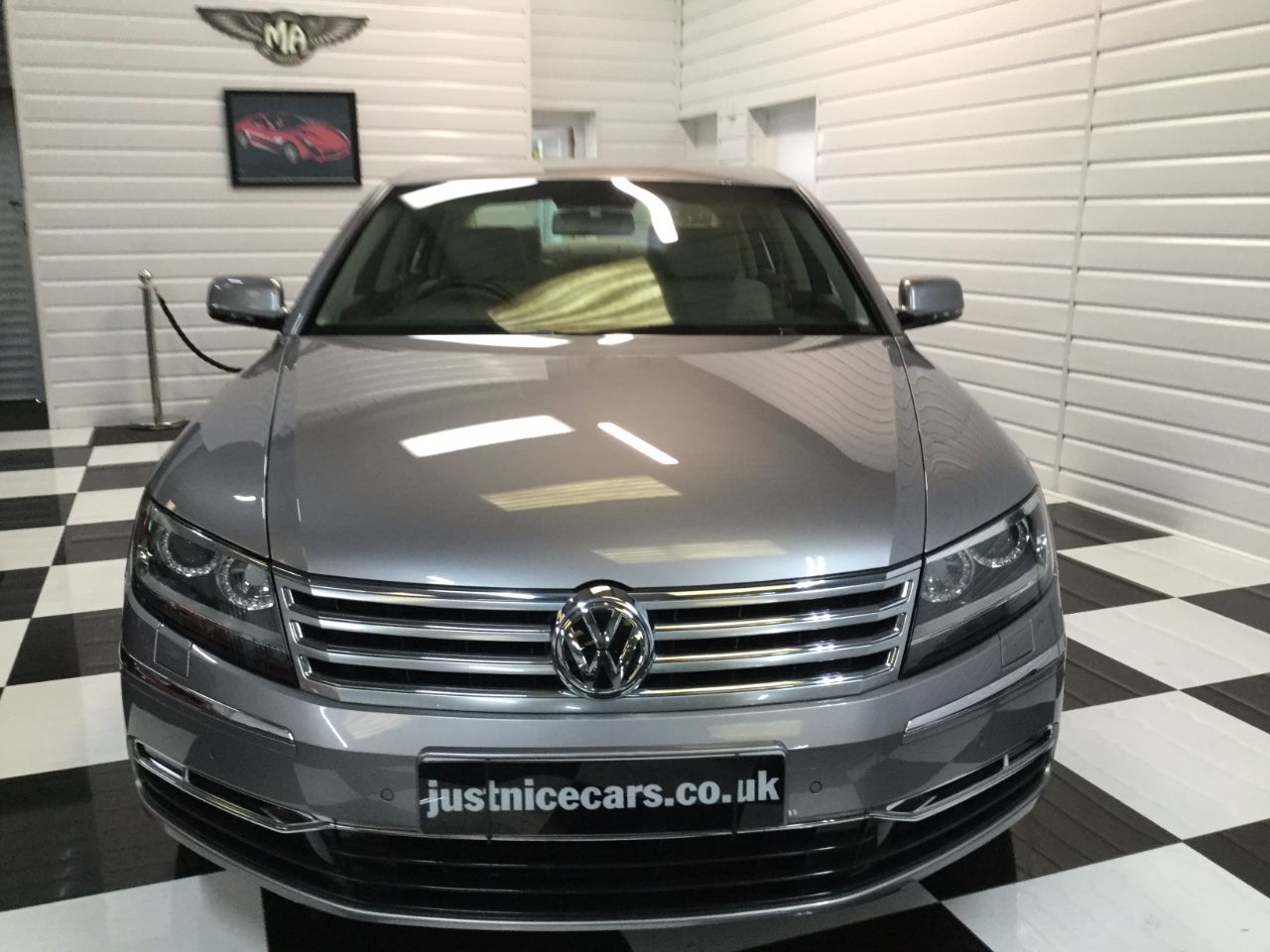 Volkswagen Phaeton 3.0 V6 TDI 4MOTION 4X4 4dr Auto Saloon Diesel Tempest Silver Grey