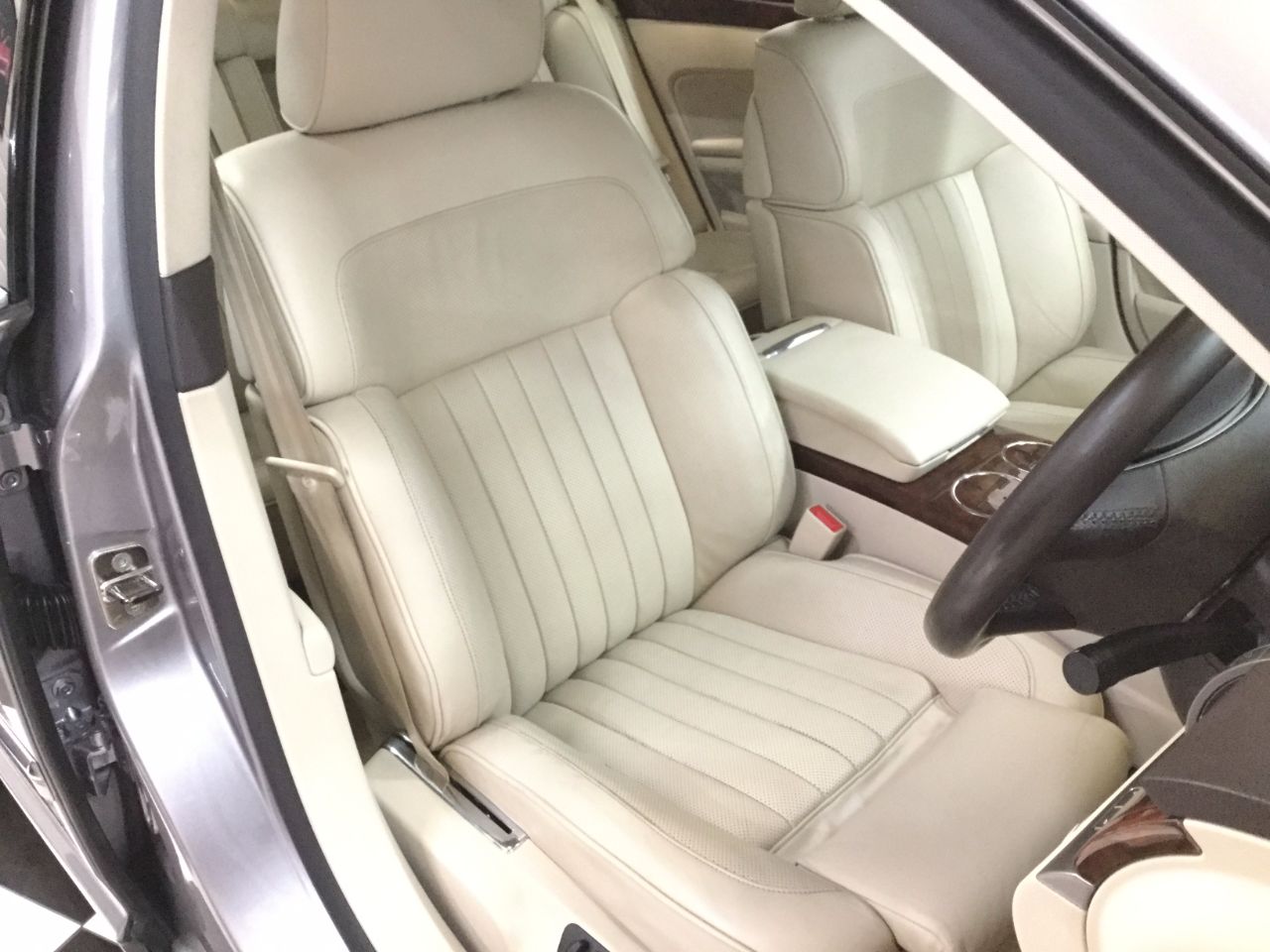 Volkswagen Phaeton 3.0 V6 TDI 4MOTION 4X4 4dr Auto Saloon Diesel Tempest Silver Grey