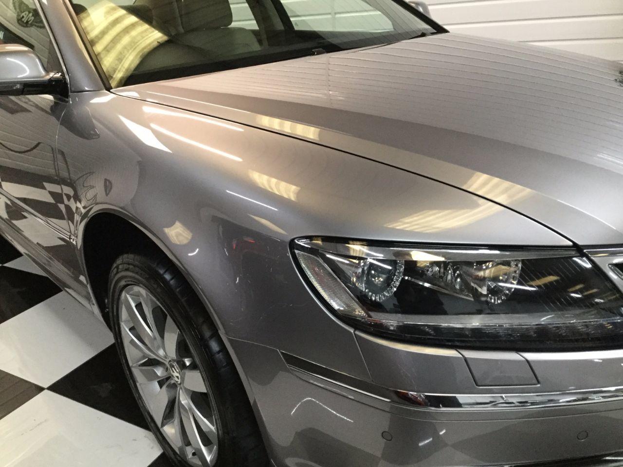 Volkswagen Phaeton 3.0 V6 TDI 4MOTION 4X4 4dr Auto Saloon Diesel Tempest Silver Grey