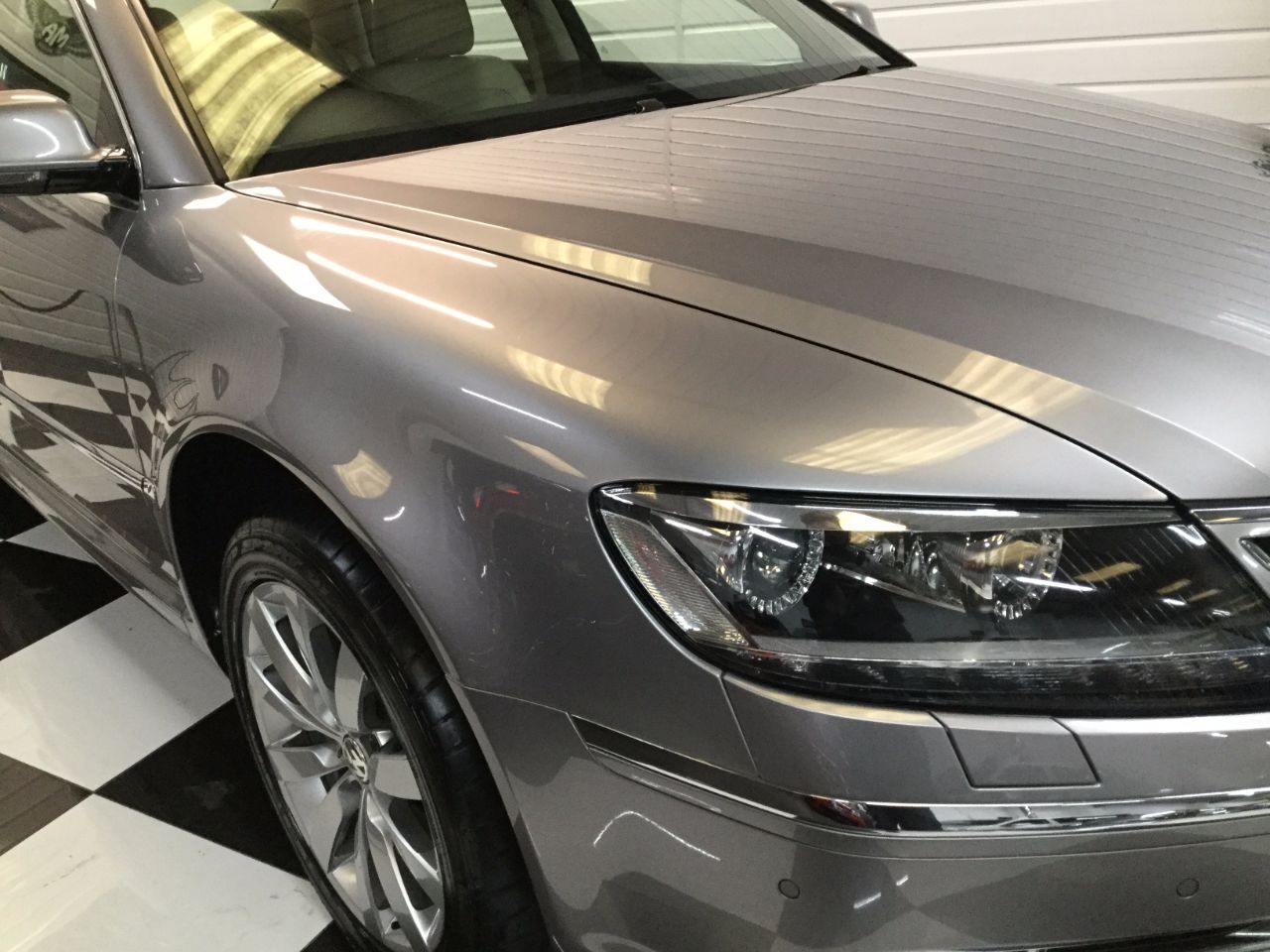 Volkswagen Phaeton 3.0 V6 TDI 4MOTION 4X4 4dr Auto Saloon Diesel Tempest Silver Grey