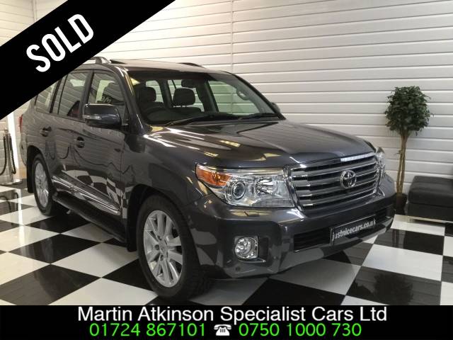 Toyota Land Cruiser 4.5 D-4D V8 5dr Auto Estate Diesel Grey Metallic