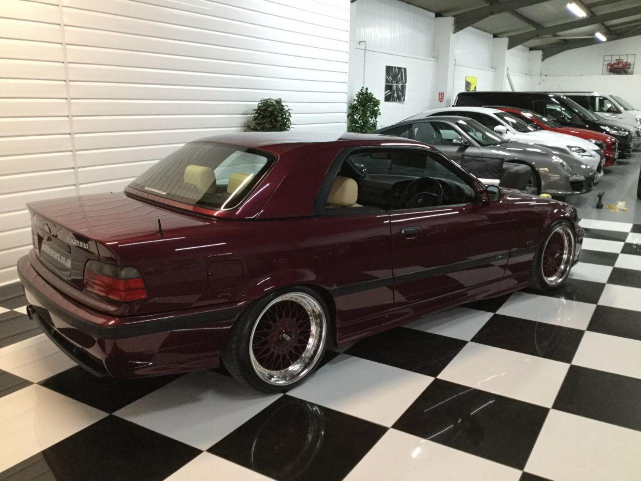BMW 3 Series 2.8 328i 2dr Auto Convertible Petrol Romatic Red