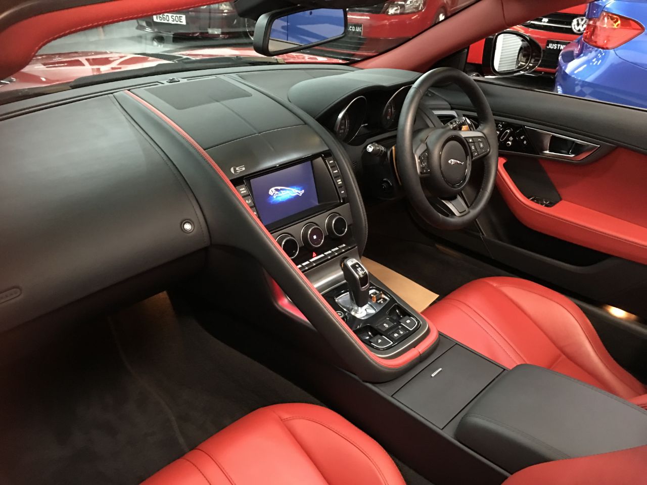 Jaguar F-type 5.0 Supercharged V8 S 2dr Auto Convertible Petrol Salsa Red