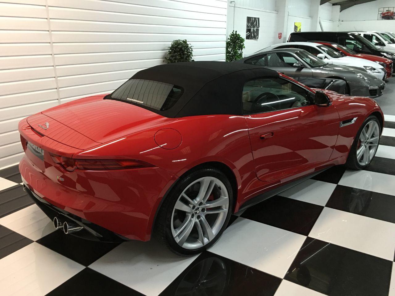 Jaguar F-type 5.0 Supercharged V8 S 2dr Auto Convertible Petrol Salsa Red
