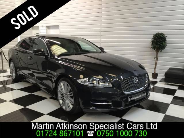 Jaguar Xj 3.0d V6 Portfolio 4dr Auto [LWB] [8] Saloon Diesel Grey