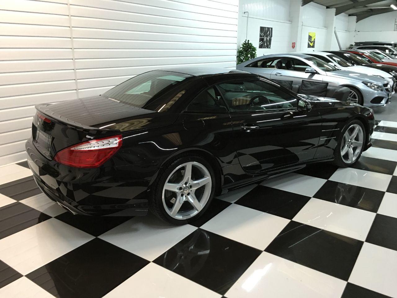 Mercedes-Benz SL Class 3.0 SL 400 AMG Sport 2dr Auto 333BHP Convertible Petrol Black