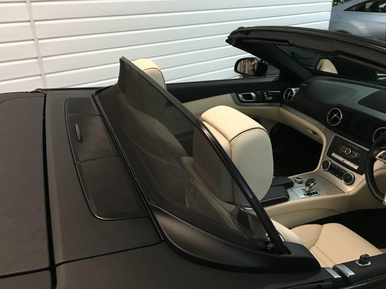 Mercedes-Benz SL Class 3.0 SL 400 AMG Sport 2dr Auto 333BHP Convertible Petrol Black