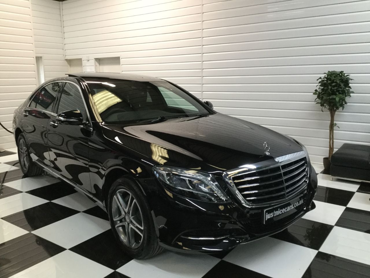 Mercedes-Benz S Class 3.5 S400L Hybrid SE Line 4dr Auto (Executive Rear Seat Pack) Saloon Hybrid Obsidian Black Metallic