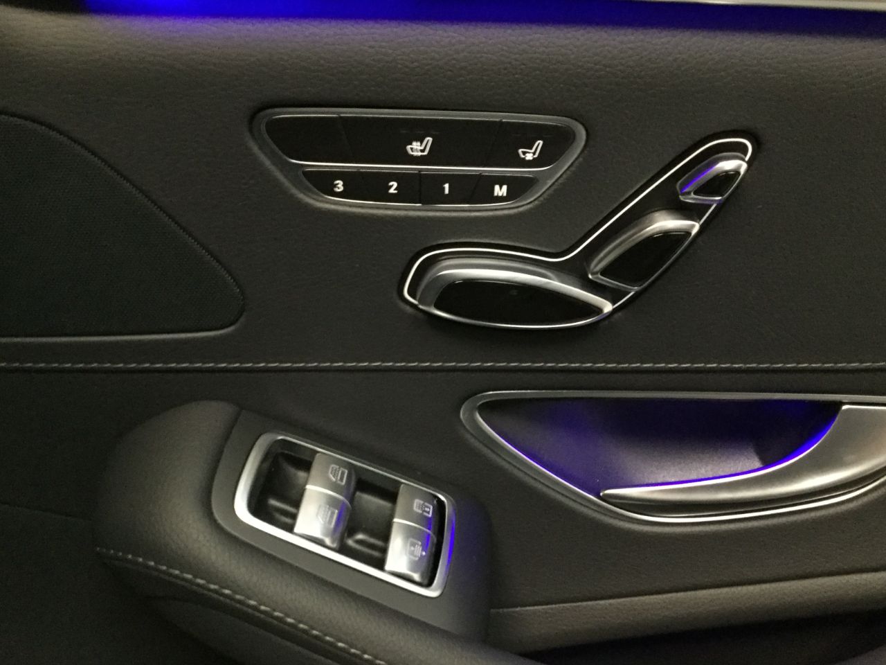 Mercedes-Benz S Class 3.5 S400L Hybrid SE Line 4dr Auto (Executive Rear Seat Pack) Saloon Hybrid Obsidian Black Metallic