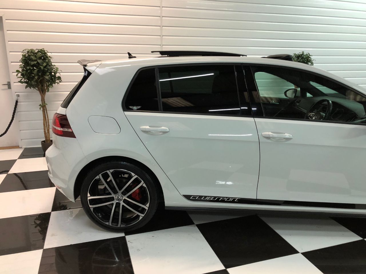 Volkswagen Golf 2.0 TDI GTD 5dr DSG Auto PAN ROOF~HEATED SEATS~SAT NAV~ Hatchback Diesel Candy White