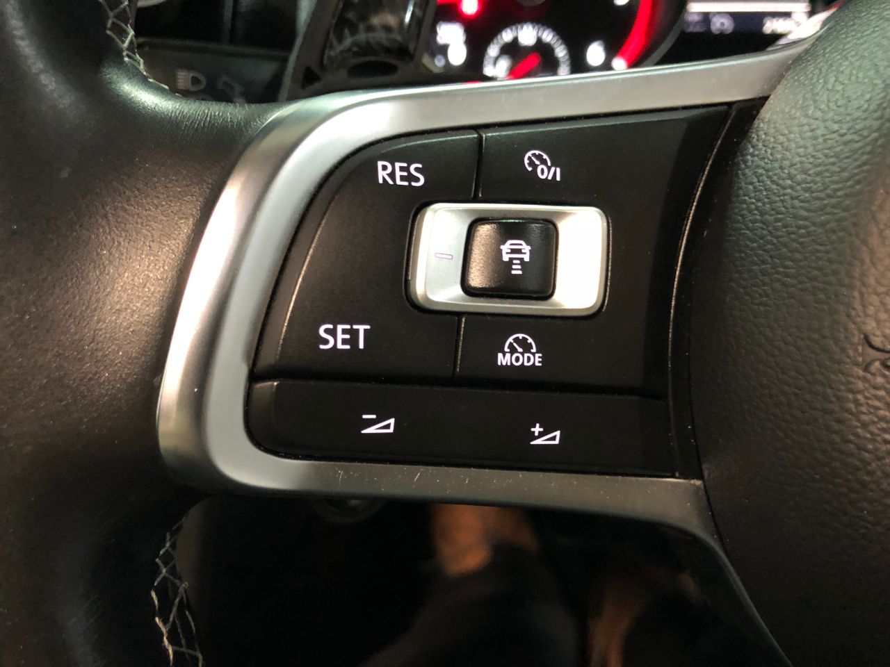 Volkswagen Golf 2.0 TDI GTD 5dr DSG Auto PAN ROOF~HEATED SEATS~SAT NAV~ Hatchback Diesel Candy White