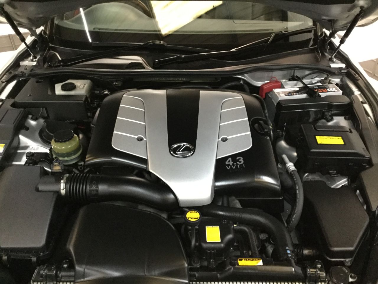 Lexus SC SC430 4.3 V8 Convertible Automatic Convertible Petrol Paliado Silver