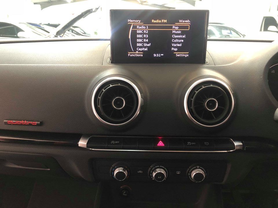 Audi A3 1.4 TFSI RS3 REPLICA Hatchback Petrol Brilliant Red