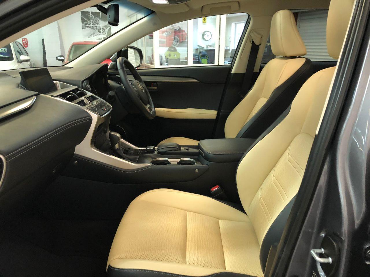 Lexus Nx 300h 2.5 Luxury 5dr Convenience Pack~Sun Roof~ Estate Hybrid Mercury Grey