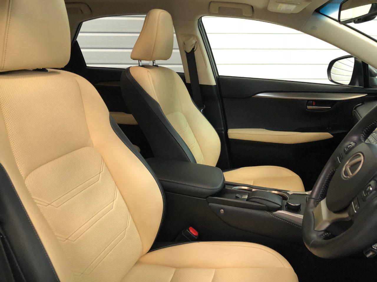 Lexus Nx 300h 2.5 Luxury 5dr Convenience Pack~Sun Roof~ Estate Hybrid Mercury Grey